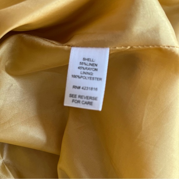Linea Donna Wrap button midi 55% linen dress size medium in yellow mustard. - Picture 5 of 6
